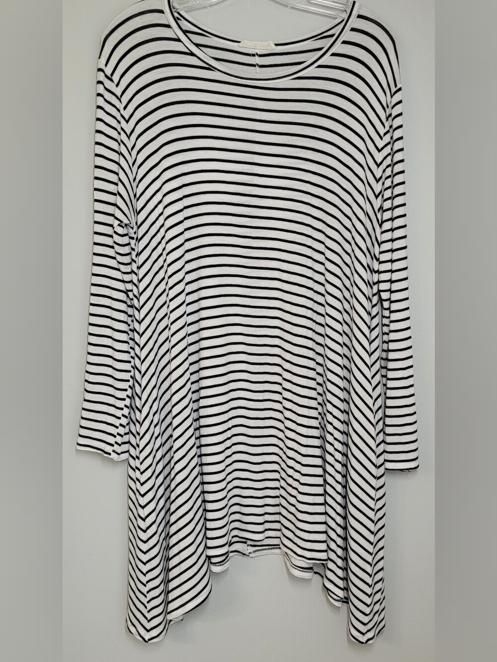 Lovely Souls Striped Long-Sleeve Swing Top - Black & White 2X